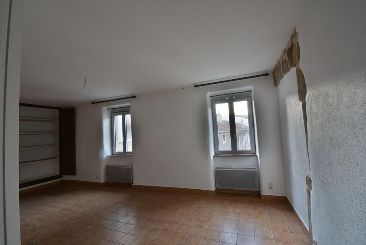 AUBENAS Appartement  3 pièce(s) 64.6 m2 2