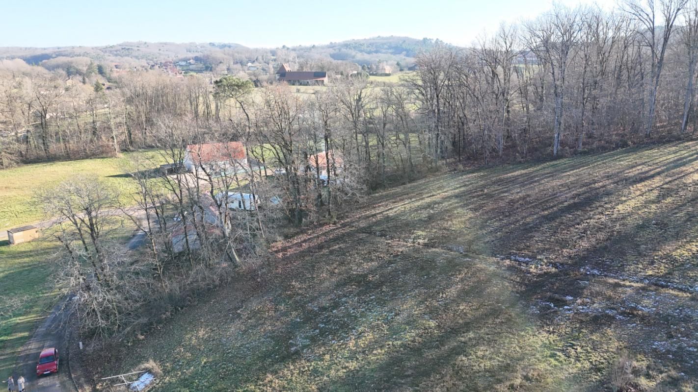 PAYRIGNAC Terrain constructible de 2302 m2 2