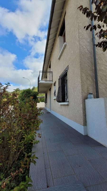 BRIVE-LA-GAILLARDE Brive Quartier HOPITAL - 239 900 euros - Maison 7 pièces - 158 m2 - Terrain de 600m² - Garage + studio indépendant 1