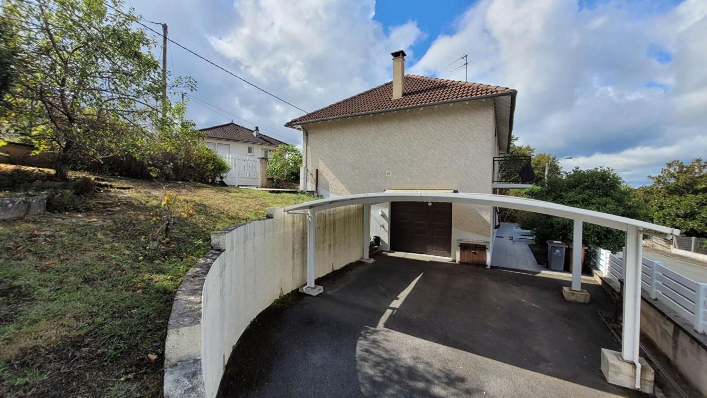 BRIVE-LA-GAILLARDE Brive Quartier HOPITAL - 239 900 euros - Maison 7 pièces - 158 m2 - Terrain de 600m² - Garage + studio indépendant 2