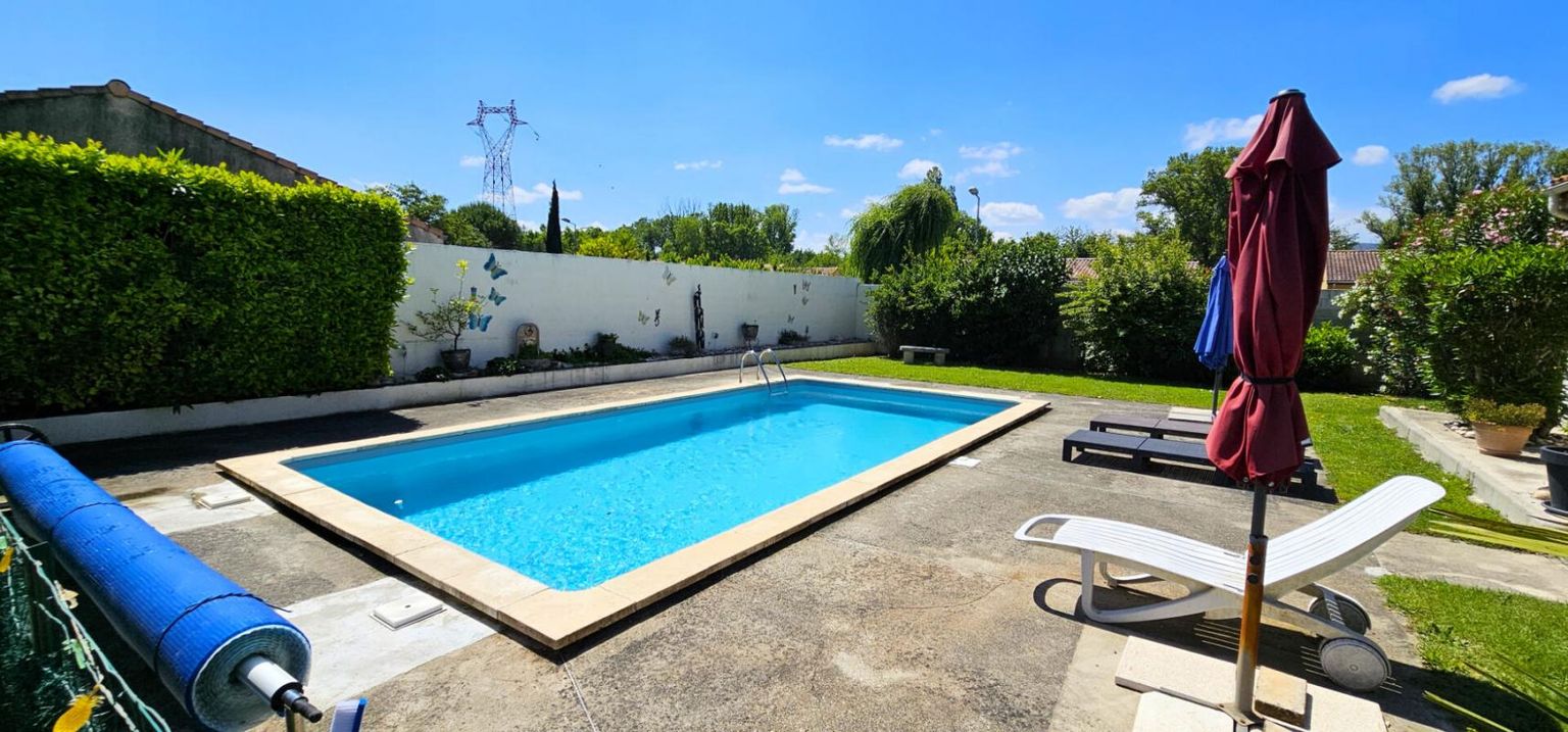 MONTELIMAR Maison individuelle de 120 m² avec piscine et garage 4