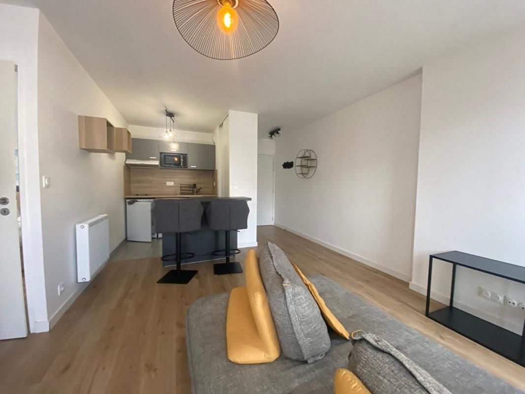 NANTES Appartement  2 pièce(s) meublé de 2022 avec terrasse et parking sécurisé 2