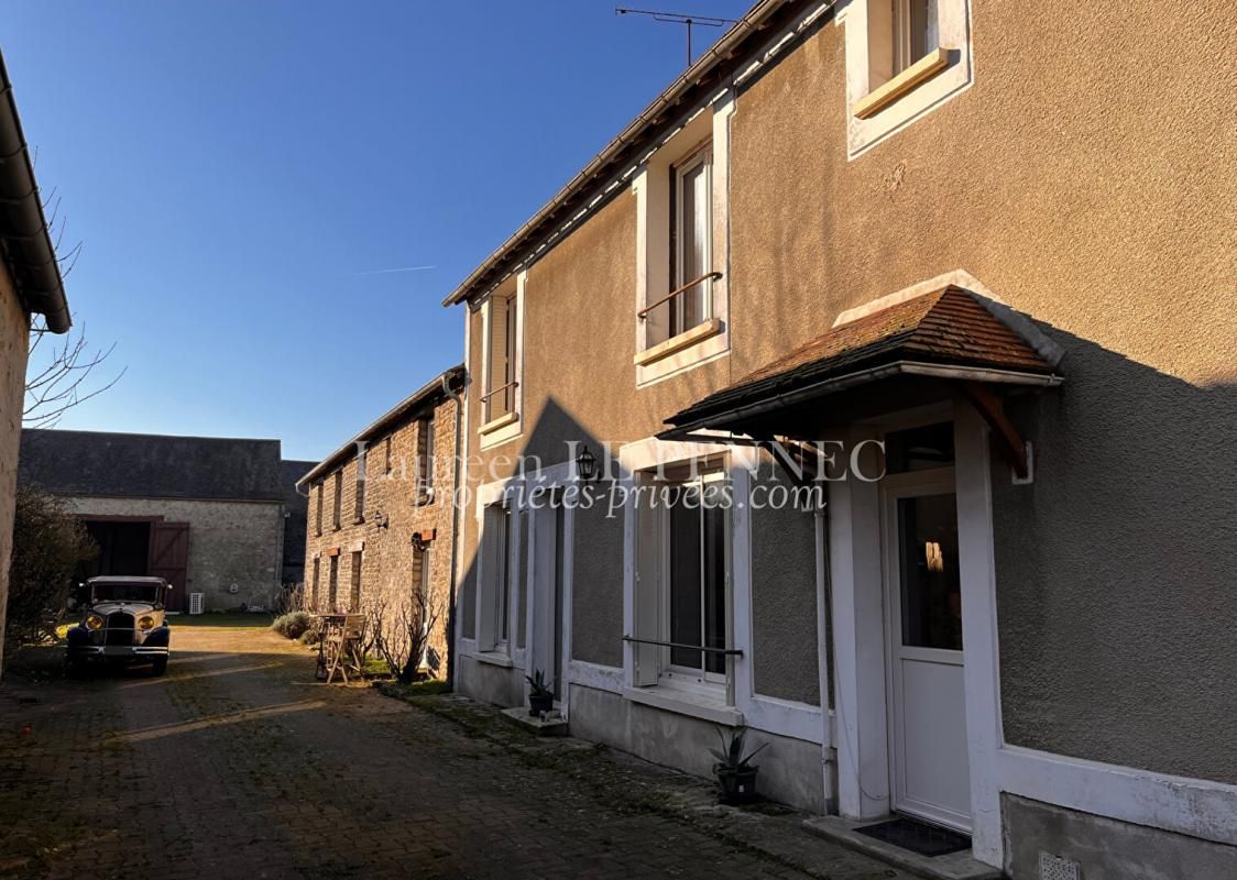 SERMAISES Corps de ferme rénové avec piscine et dépendances 2