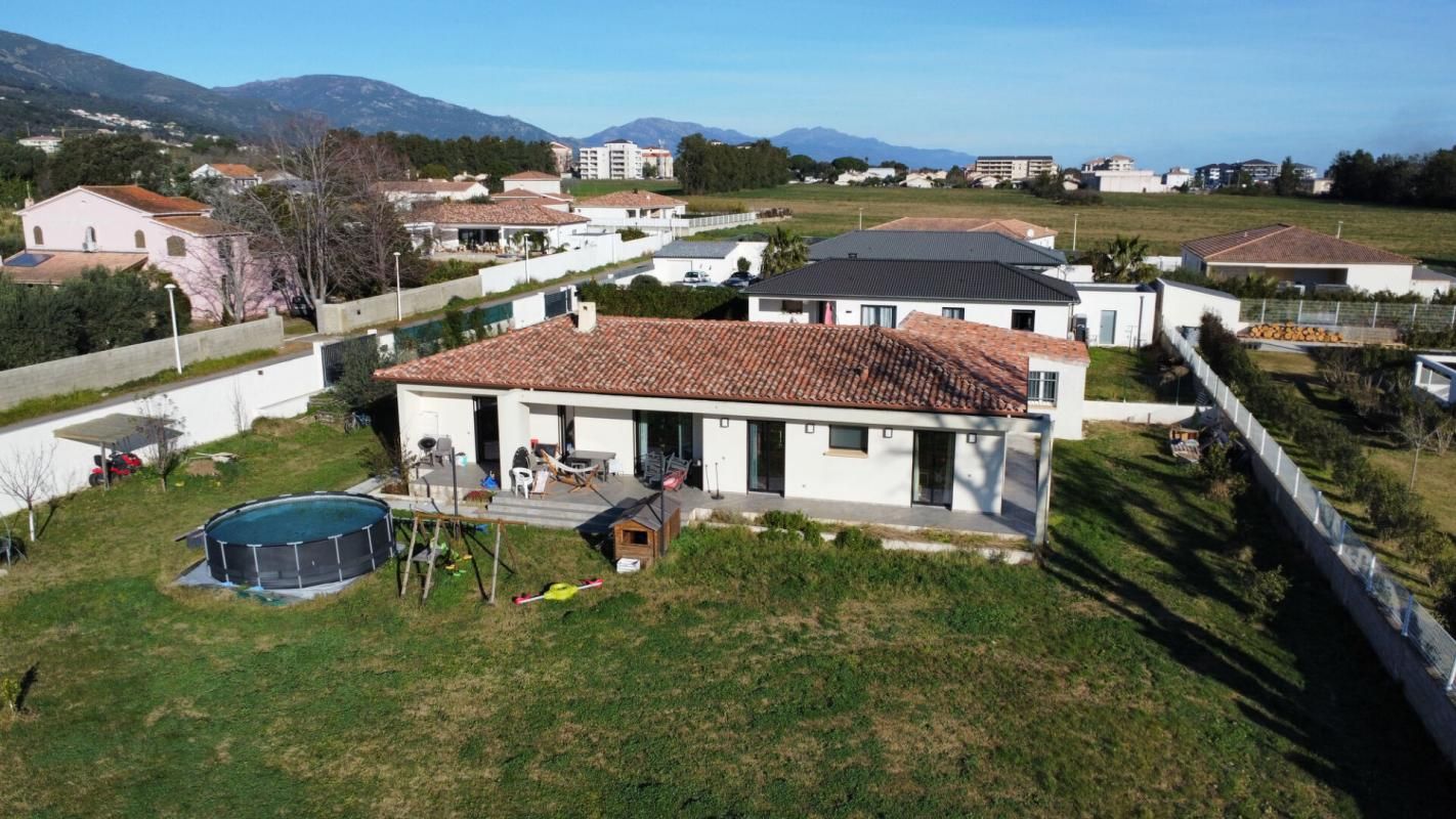 Villa Lucciana 5 pièce(s) 139 m2