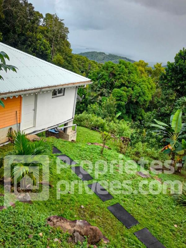 LES TROIS-ILETS Les Trois - Îlets, Maison créoles récente de 150 m2, avec grand terrain et panorama exceptionnel 2