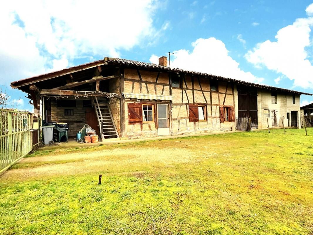 Maison  4 pièce(s) 99 m2