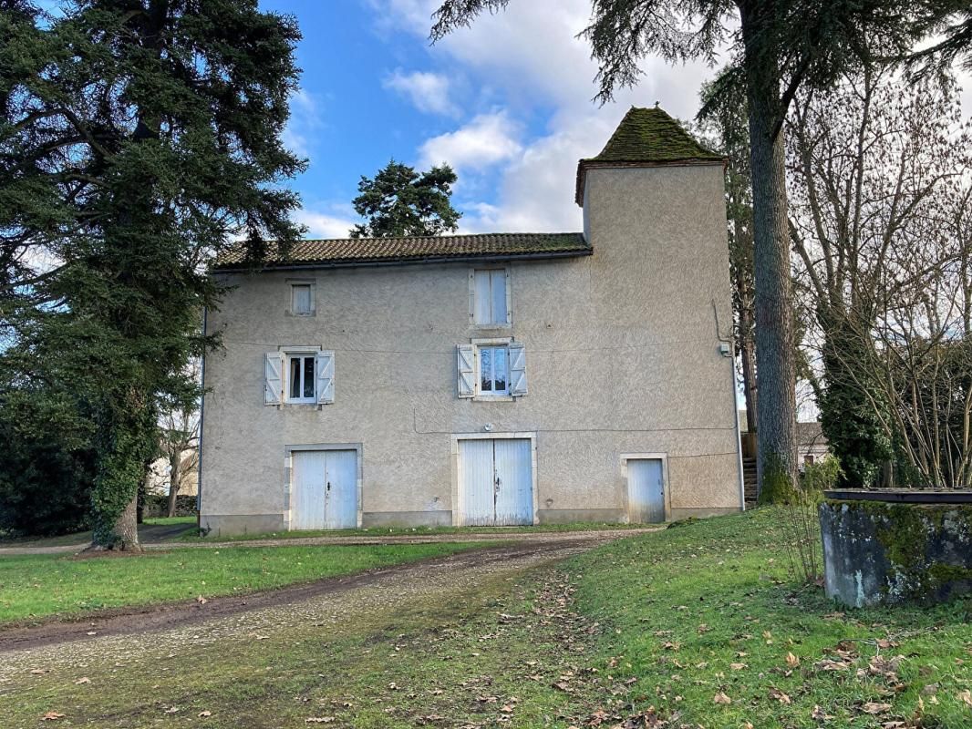 CAHORS Immeuble de 3 appartements loués 3