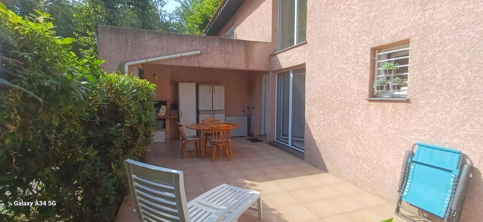 SAINT-CYPRIEN EXCLUSIVITE  charmante Petite Villa ! 1