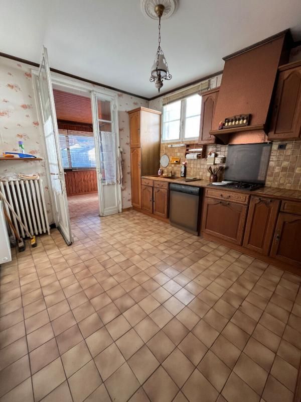 PERIGUEUX Immeuble Perigueux 7 pièces 183 m2 3