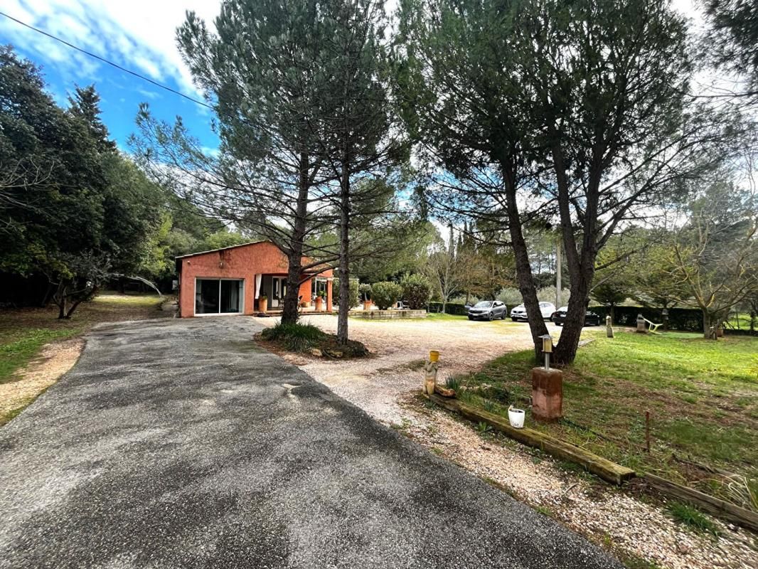 Brignoles Villa 5 pièces 138m2 - 3800m² terrain