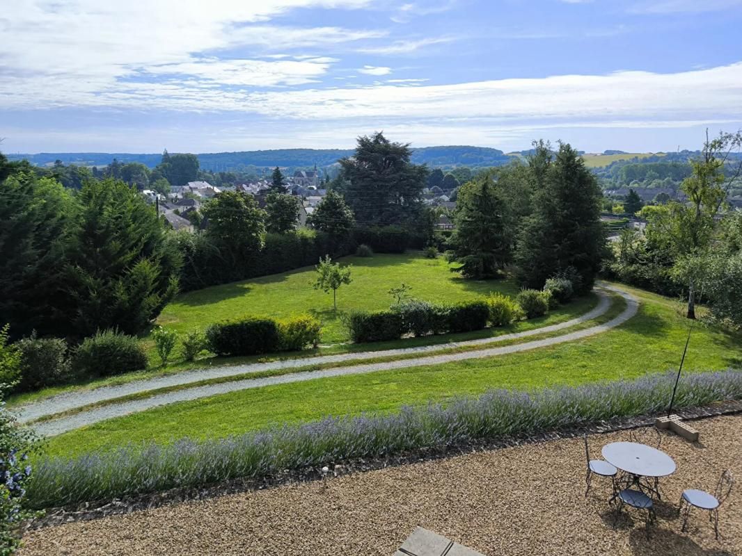 BESSE-SUR-BRAYE BESSE 72310 chaumière spacieuse avec vue imprenable sur le perche 2