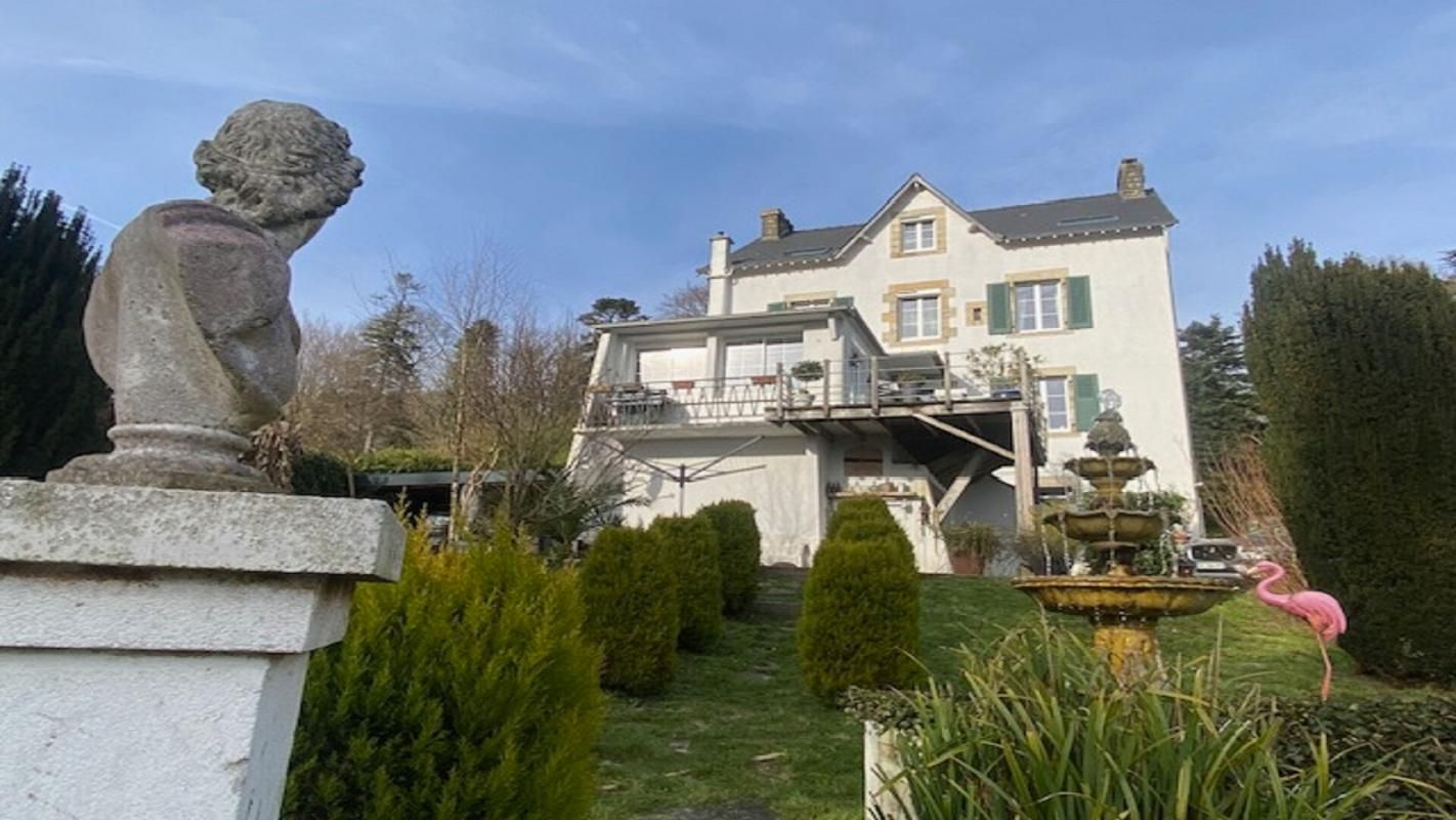 Rochefort en Terre  Maison de maître  11 pièce(s) 240 m2