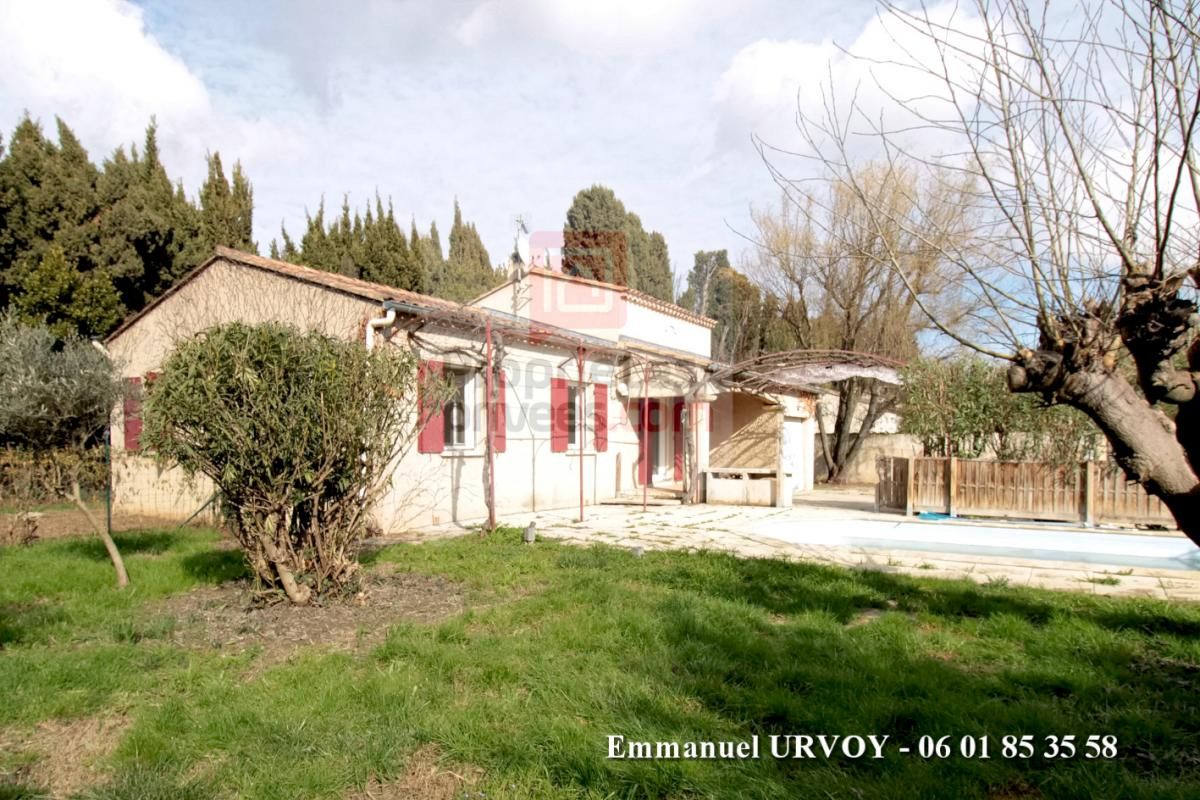 GRAVESON 13690 - Maison de plain-pied T4  sur terrain constructible de plus de 1280 m² avec piscine