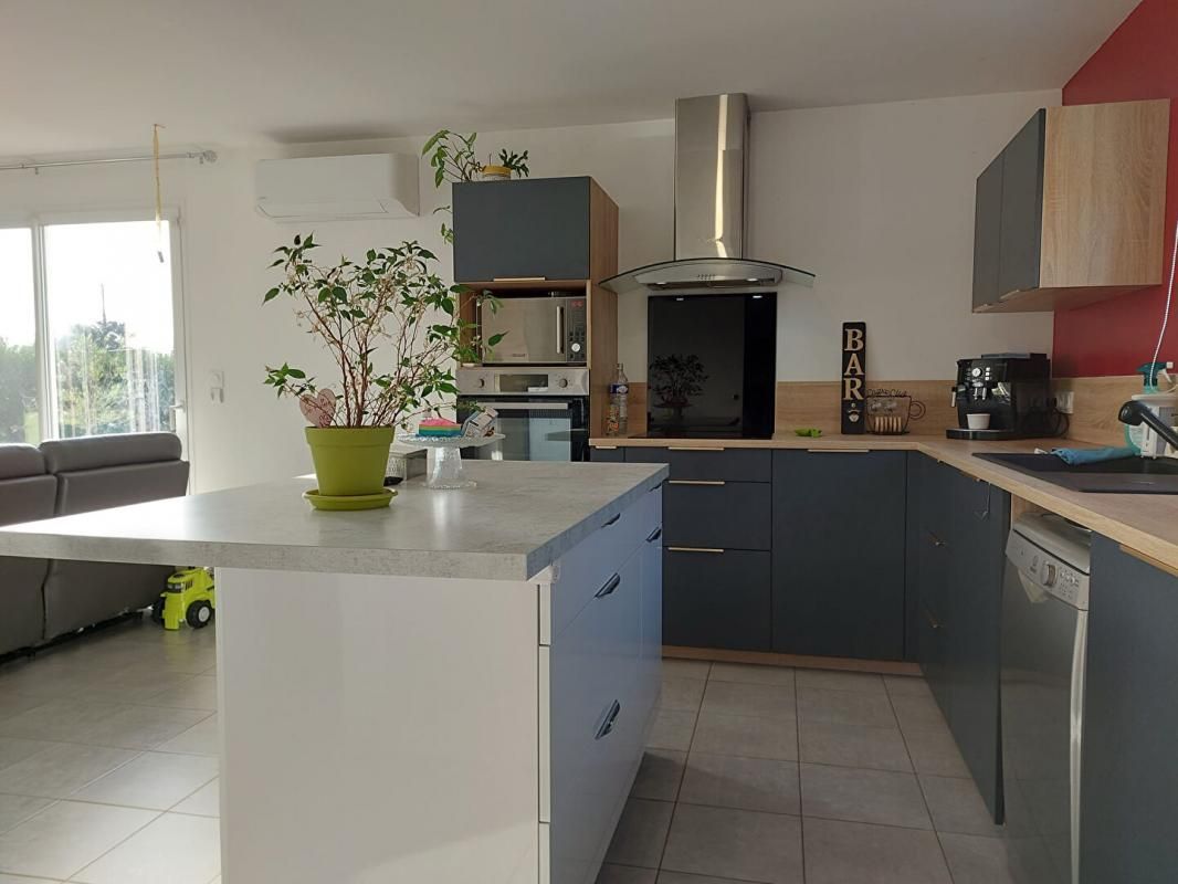 LAFITTE-SUR-LOT SECTEUR CLAIRAC : Maison plain pied 5 pièce(s) 121 m² 4 chambres  - jardin 3