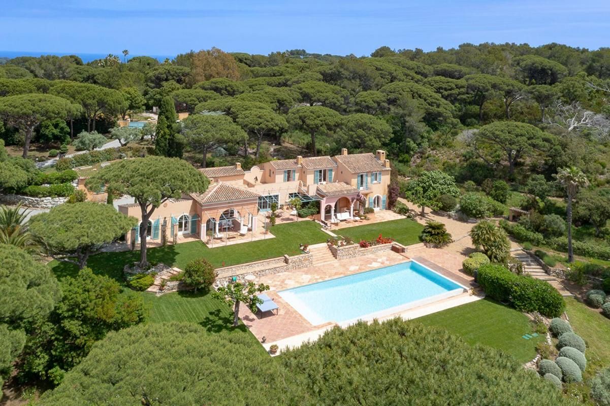 SAINT-TROPEZ SAINT-TROPEZ - VILLA D'EXCEPTION EN NUE-PROPRIÉTÉ - 10 pièces - 603 m2 - terrain de 2 hectares 1