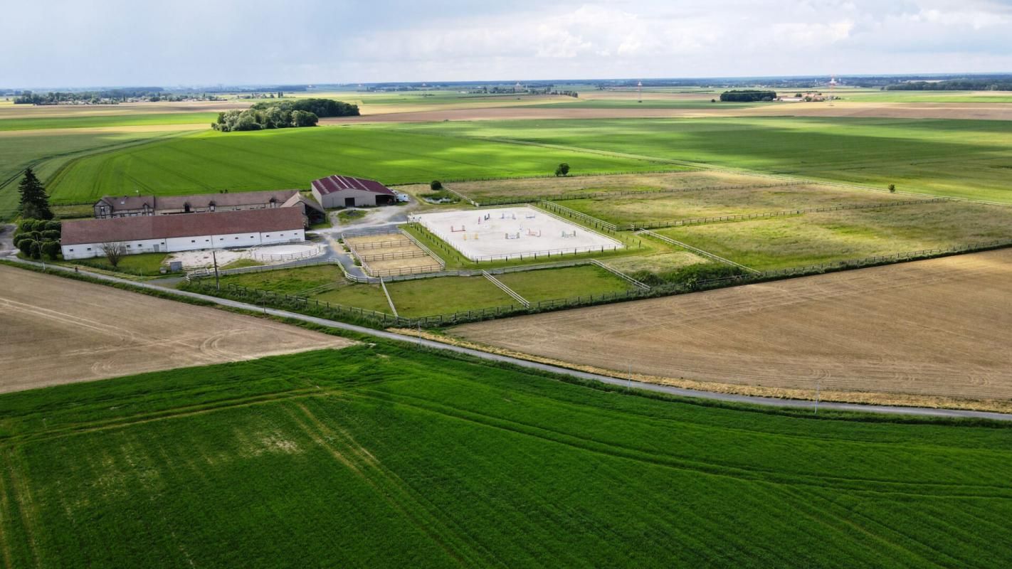 FONTENAY-TRESIGNY Corps de ferme Clos Fontaine 10 pièce(s) 200 m2 2