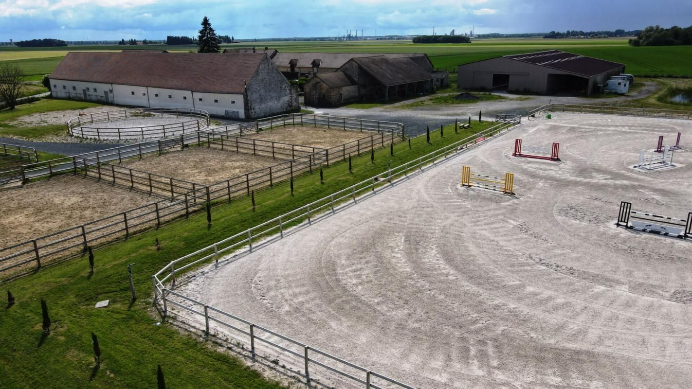 FONTENAY-TRESIGNY Corps de ferme Clos Fontaine 10 pièce(s) 200 m2 4