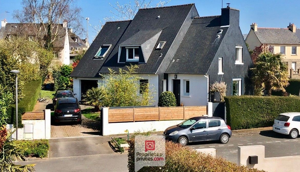 Maison Pledran 8 pièce(s) 136 m2