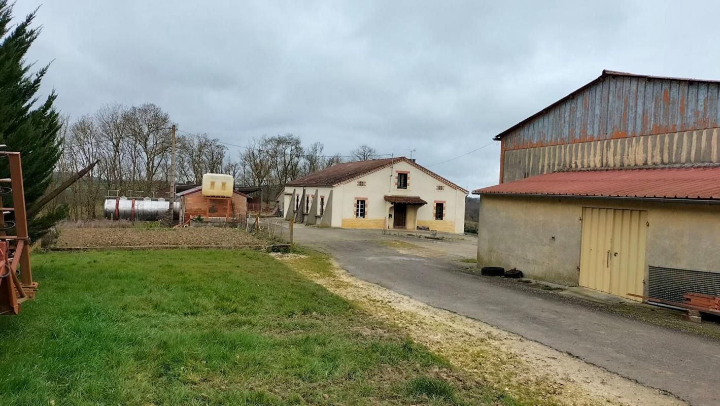 Propriété agricole Mauvezin(32120) engraissement veaux