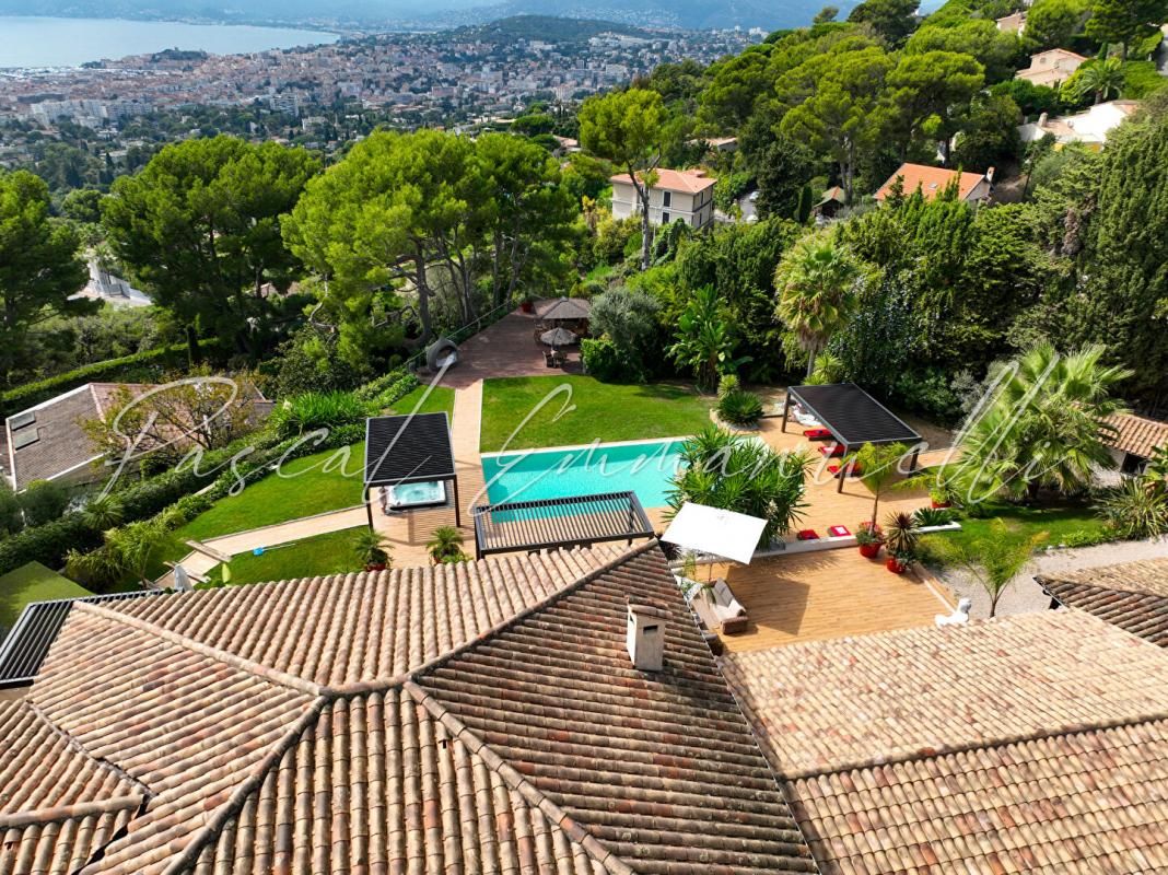 CANNES Villa Cannes 8 pièce(s) 410 m2 Cannes Californie 6 900 000 euros 2