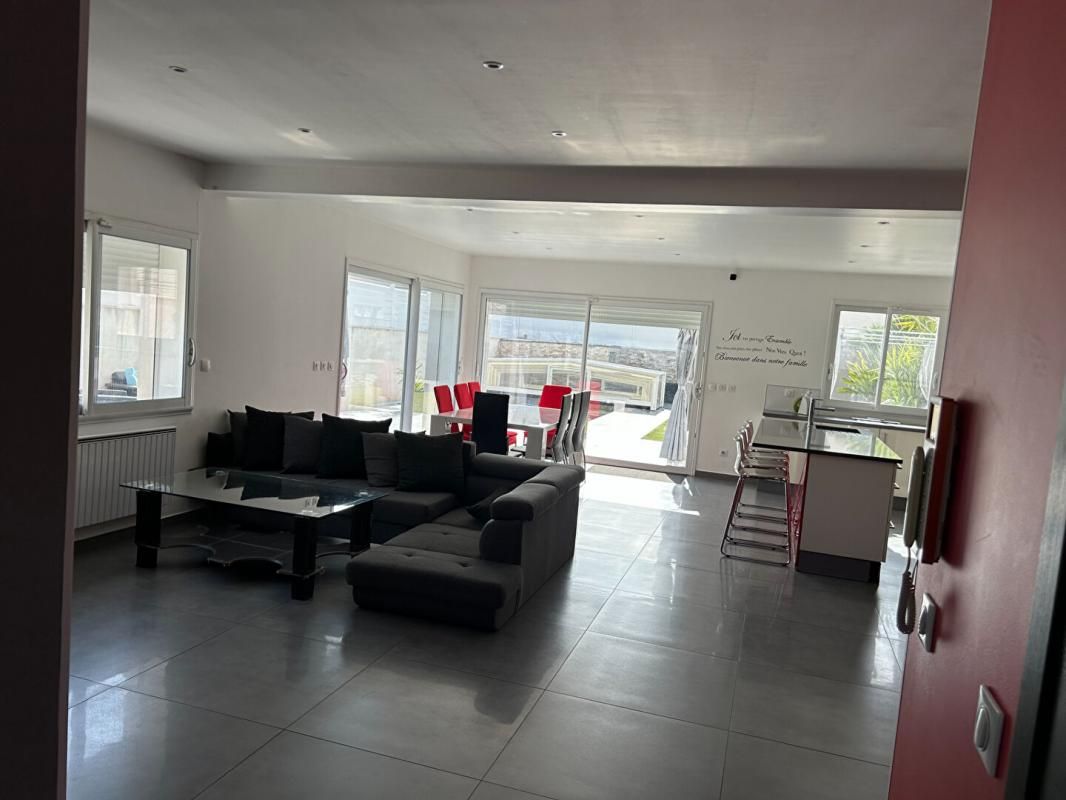 MONTARNAUD Maison  135 m2 4