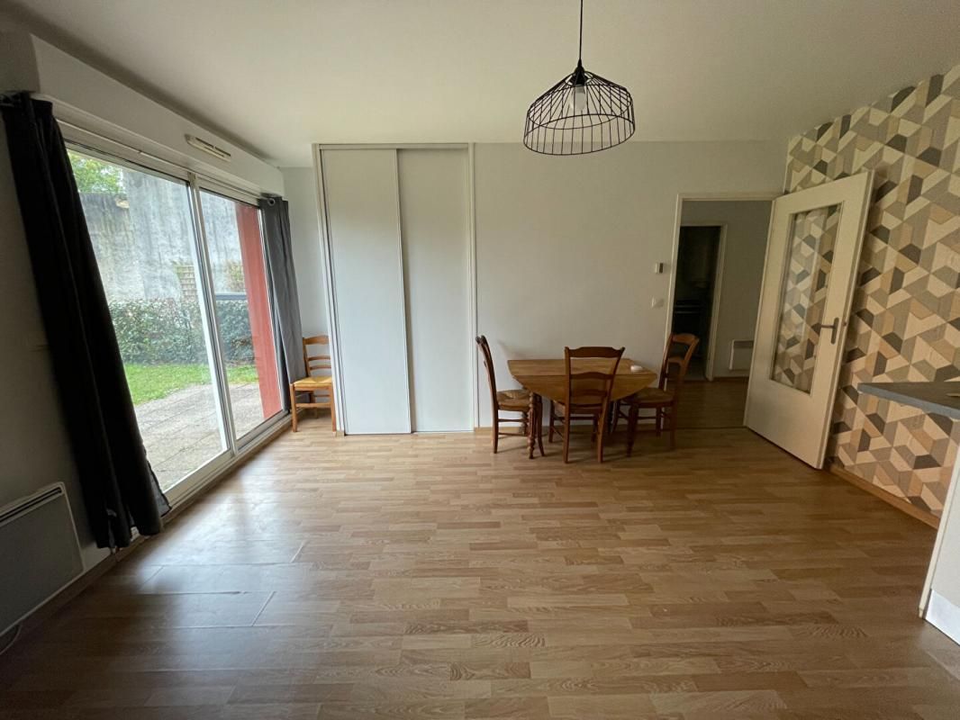 LE MANS Appartement Le Mans 2 pièce(s) 41 m2 avec jardin de 34 m² 2