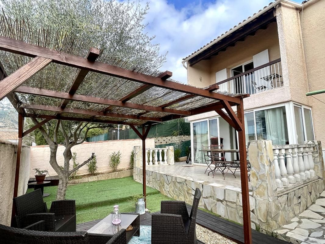 Rare à la vente - Maison T4 de 105 m² - Quatre Chemins des Routes - Toulon (83200)