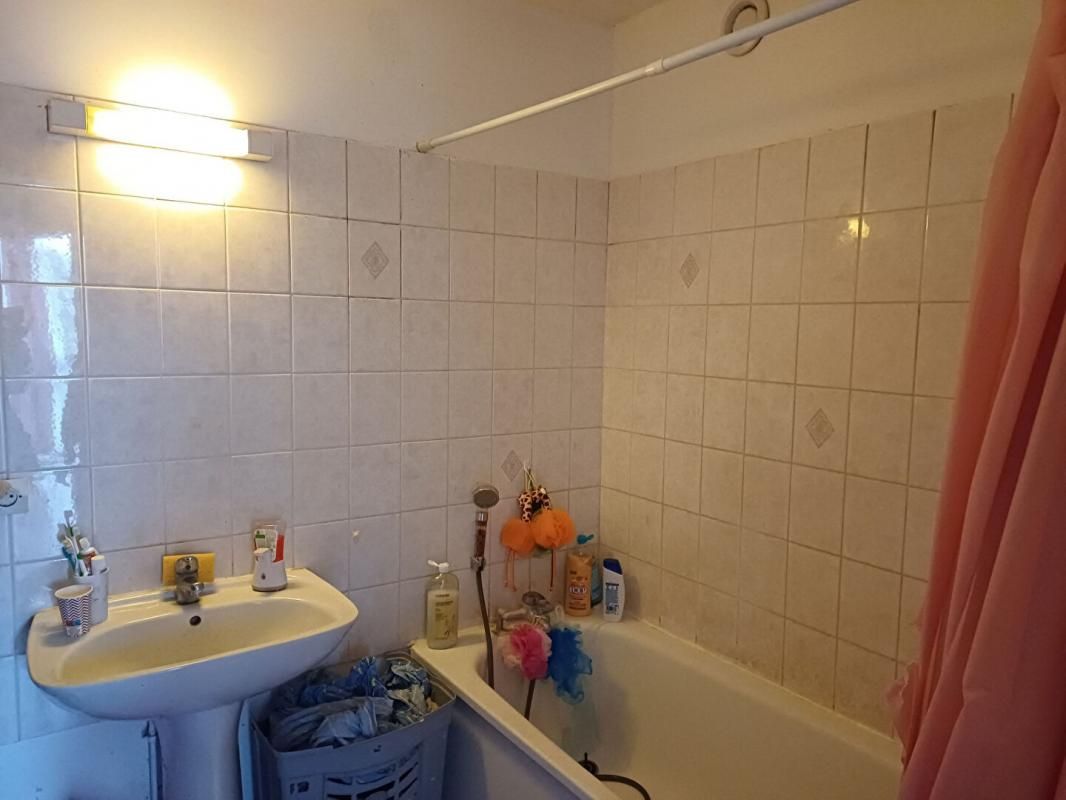 NOYON APPARTEMENT T4 4