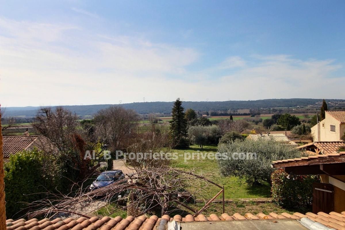 UZES UZÈS : Belle opportunité à 3 km seulement ! 2