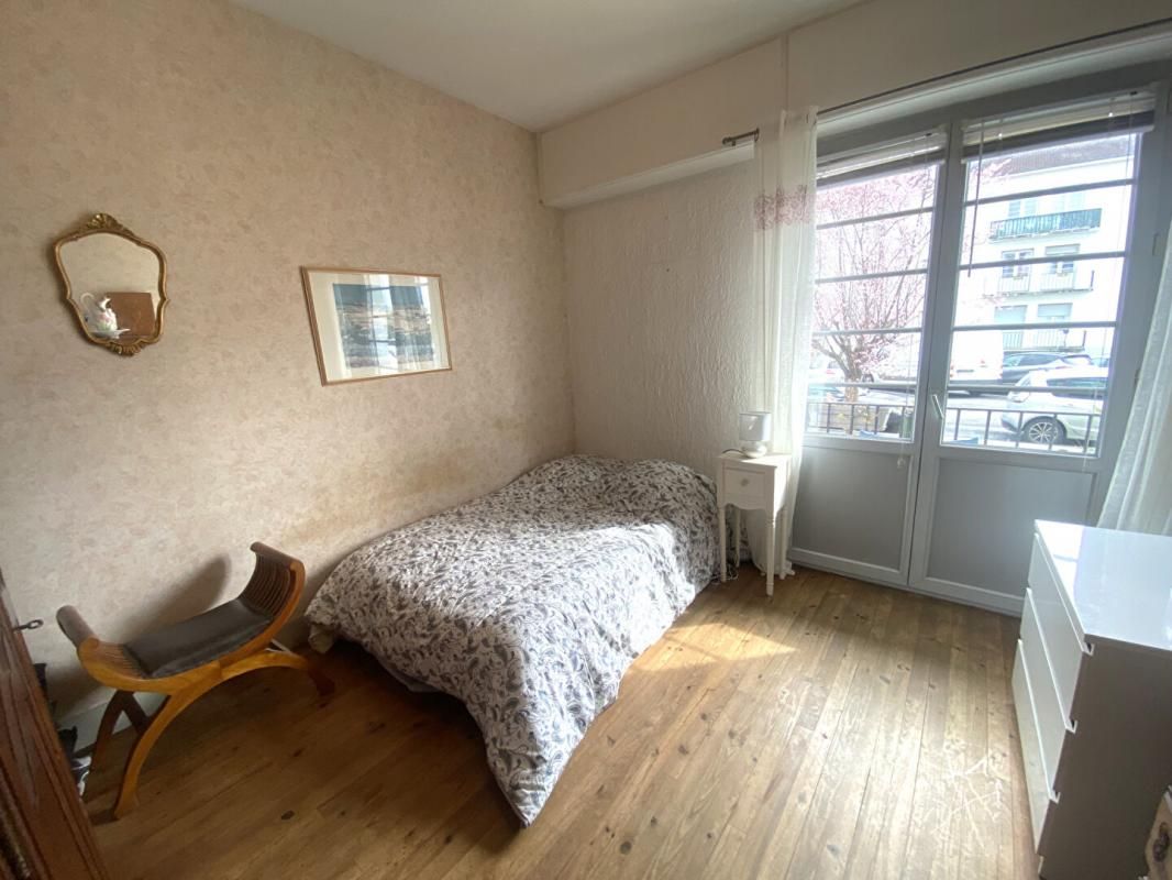 OLORON-SAINTE-MARIE Appartement T4 avec garage, jardin et balcon à Oloron-Sainte-Marie de 80  m2 4