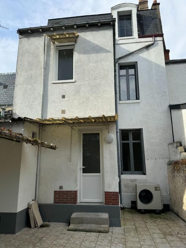 TOURS A VENDRE Maison Tours 6 pièces 120 m2 cour/jardin 1