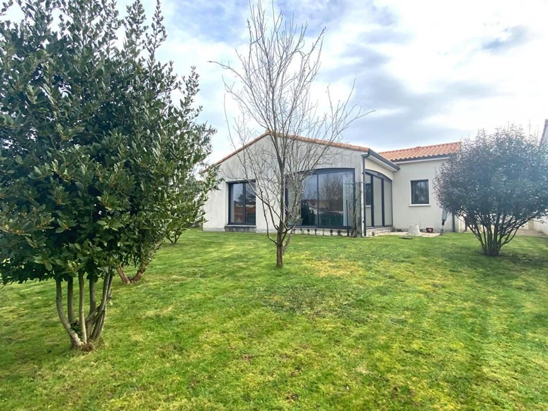 SAINTE-PAZANNE MAISON PLAIN PIED - 44680 SAINTE PAZANNE - 5 PIÈCES - 116 M² - BUDGET 364 000  HAI 1