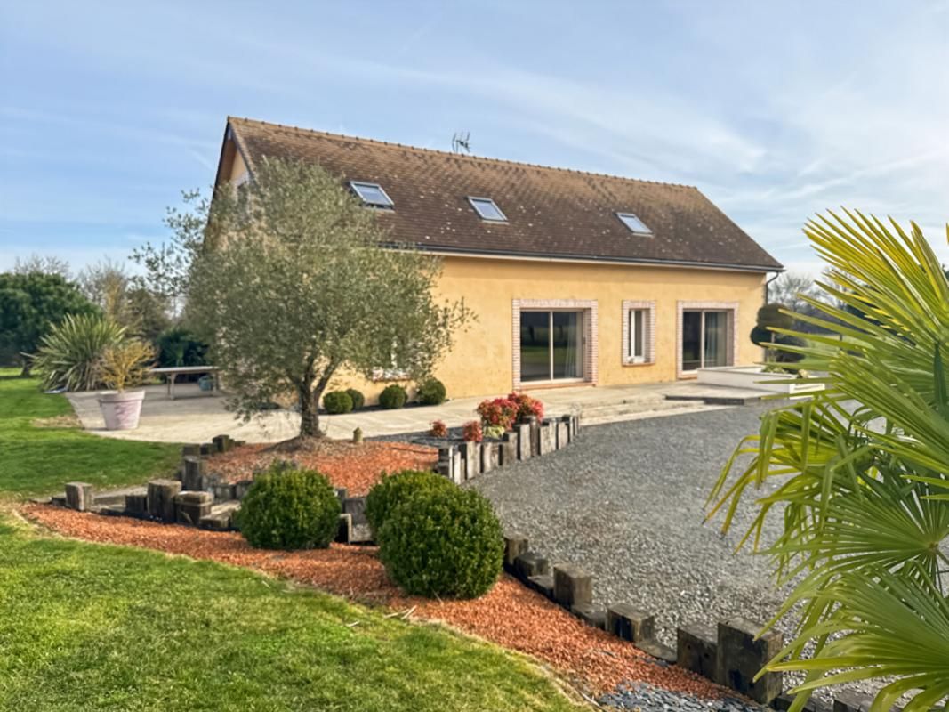 Maison Parce Sur Sarthe 6 pièce(s) 151 m2