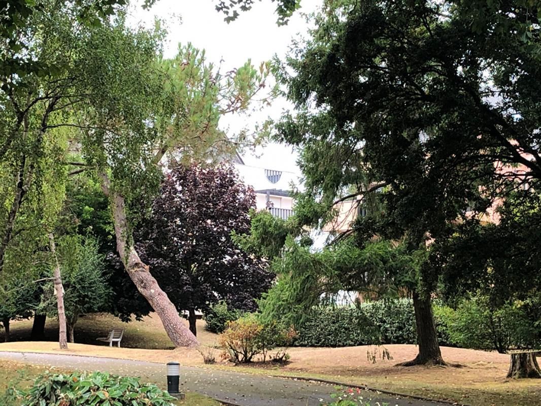 LA BAULE-ESCOUBLAC LA BAULE LE GUEZY  DANS UNE RESIDENCE AVEC PISCINE APPARTEMENT - STATIONNEMENT 1