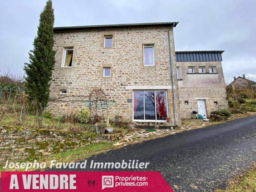 TREIGNAC A VENDRE - MAISON  et  ATELIER d'ART   -  157 500 3