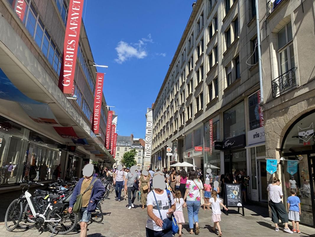 NANTES 44000 NANTES - BAIL A CEDER EMPLACEMENT N°1 QUARTIER DECRE 3