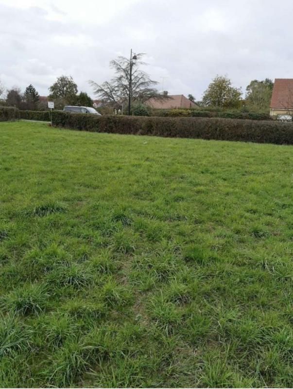 BRETEUIL BRETEUIL - Terrain constructible 1800 m² plat & clos proche forêt 2