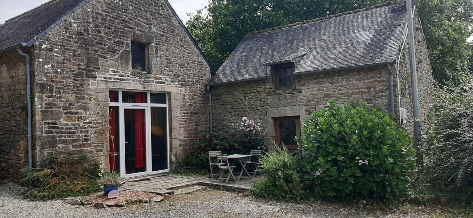 GUEMENE-SUR-SCORFF RARE Propriété avec plusieurs longères, piscine au calme proche commodités 4