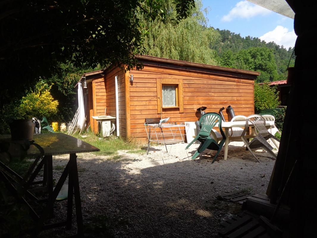 BEAUZAC Beauzac(43), lot de 2 chalets de loisirs sur 240 m2 de terrain 1