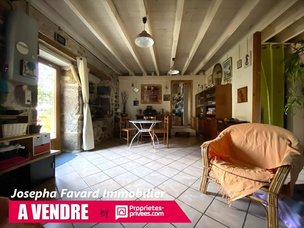 GOURDON-MURAT Ferme avec dépendances et 2,5 hectares de terrain - 127 500 4