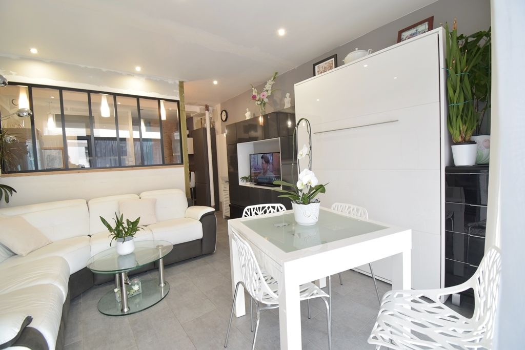 LES SABLES-D'OLONNE Appartement Les Sables d'Olonne 2 pièces 48 m2 3