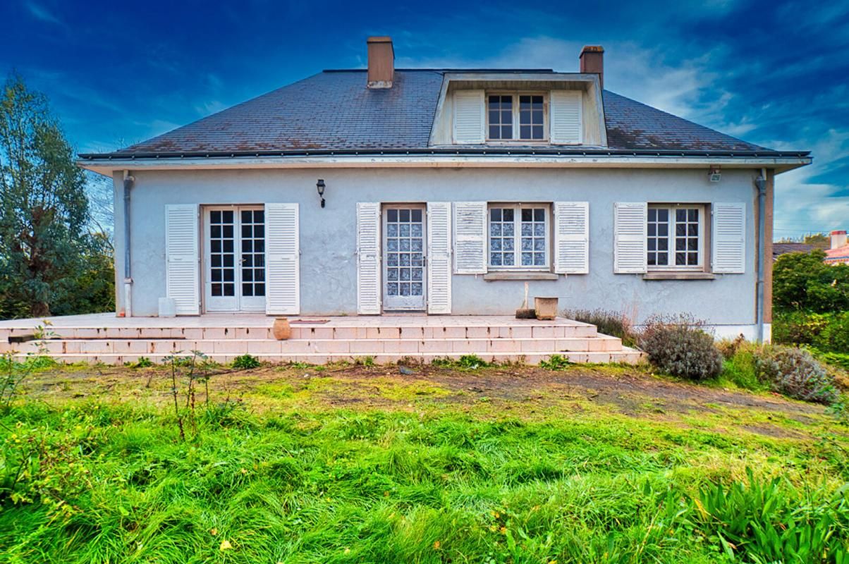 CHATEAU-THEBAUD Maison Chateau Thebaud de 148 m² sur parcelle de 1700 m² 1