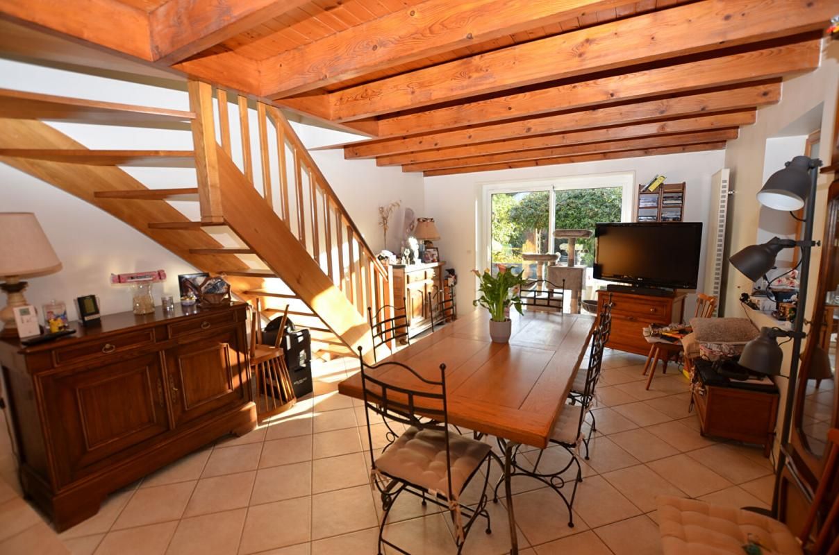 SAINT-MICHEL-SUR-ORGE Maison Saint Michel Sur Orge 6 pièces 105 m² 2