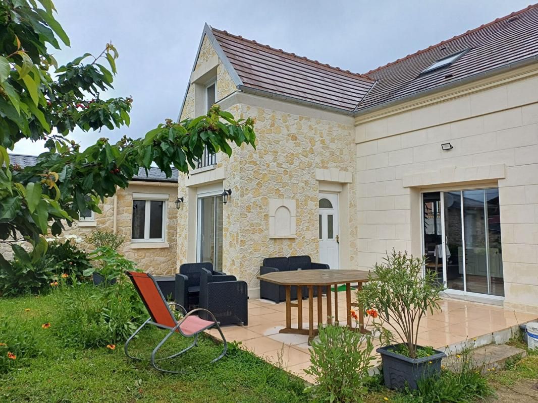 ENSEMBLE IMMOBILIER MAISON + TERRAINS CONSTRUCTIBLES