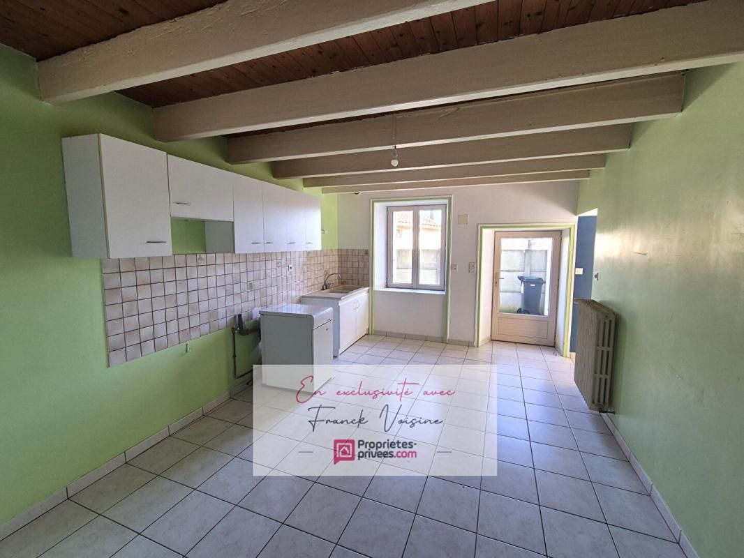 LE BOUPERE A VENDRE en Exclusivité au Boupère Maison de 111 m2 env avec 4 Chambres sur un terrain de 750 m2 env 2