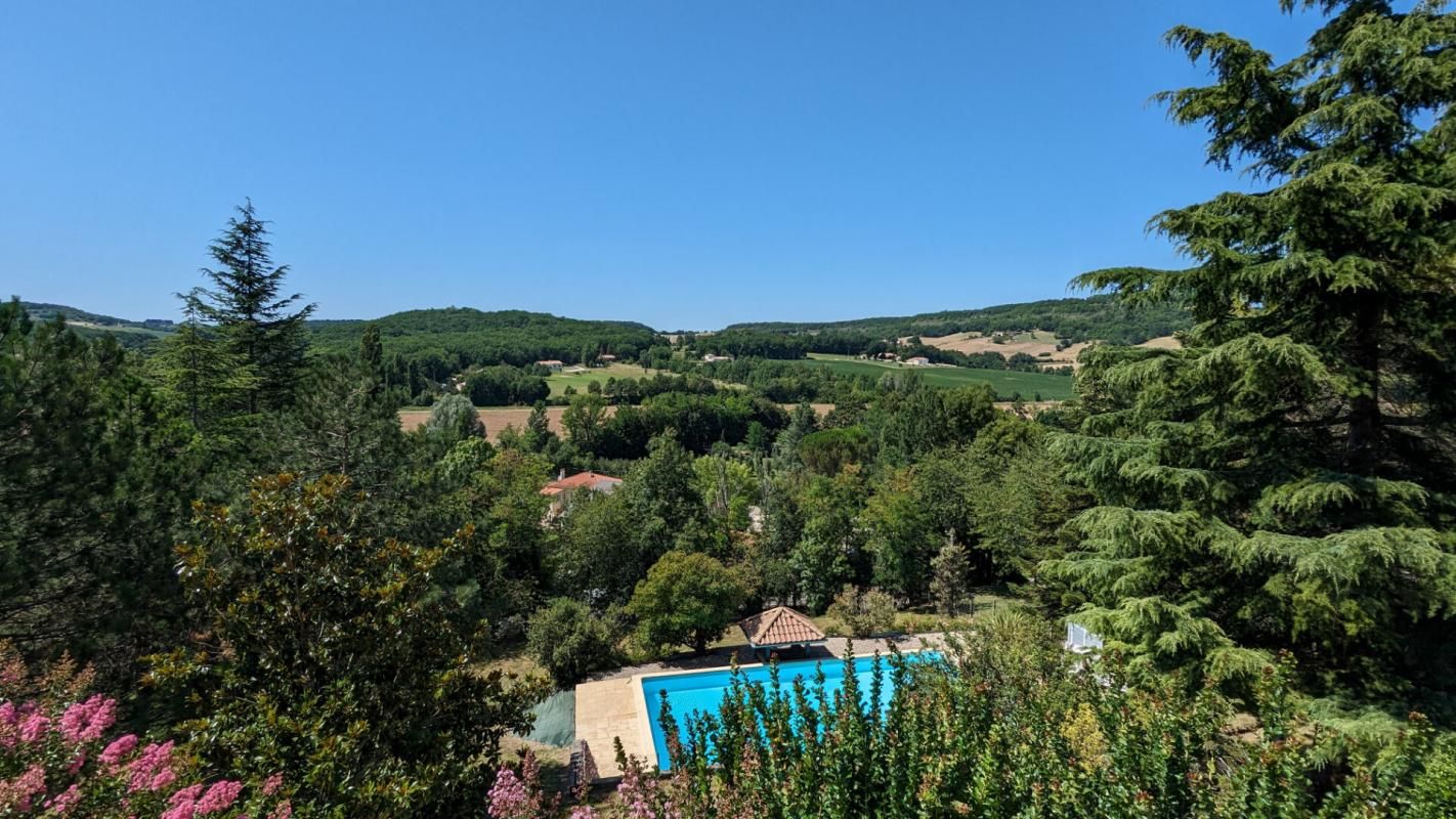 Maison Penne D Agenais - Lot et Garonne - 6 pièces - vue - piscine - calme