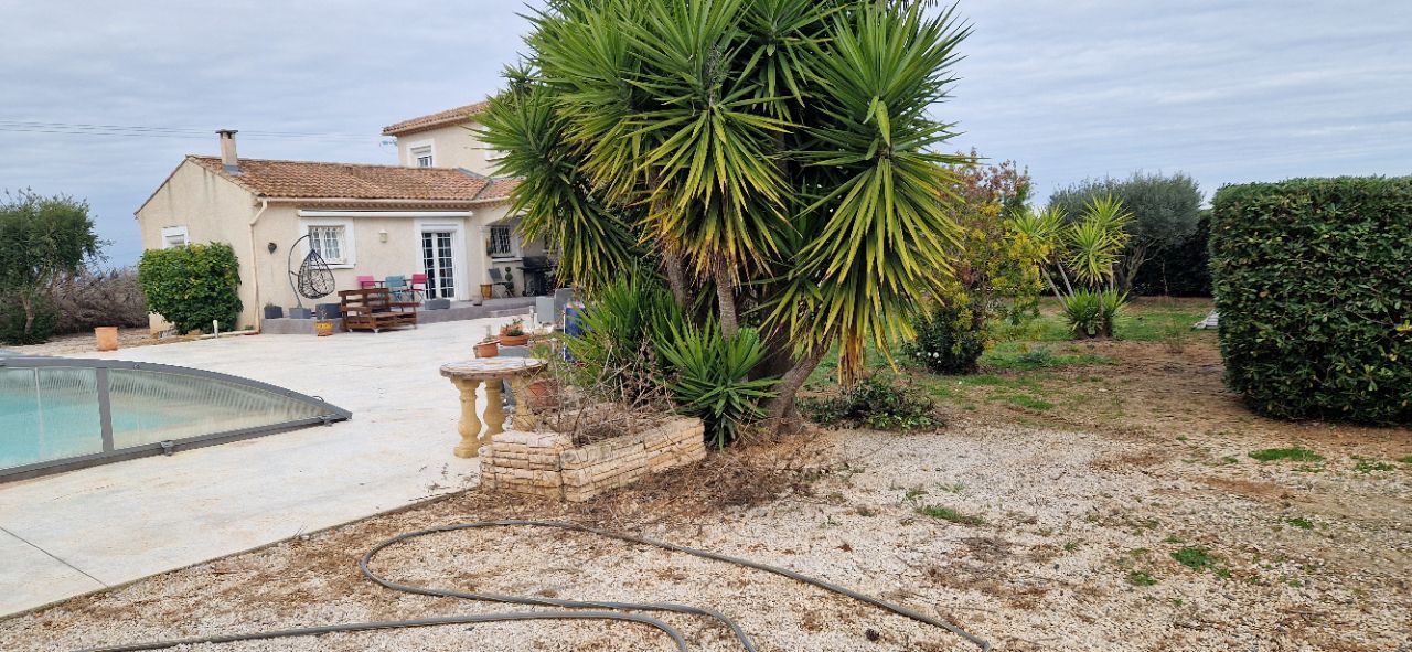 POMEROLS Trés belle villa en campagne proche de la mer 3