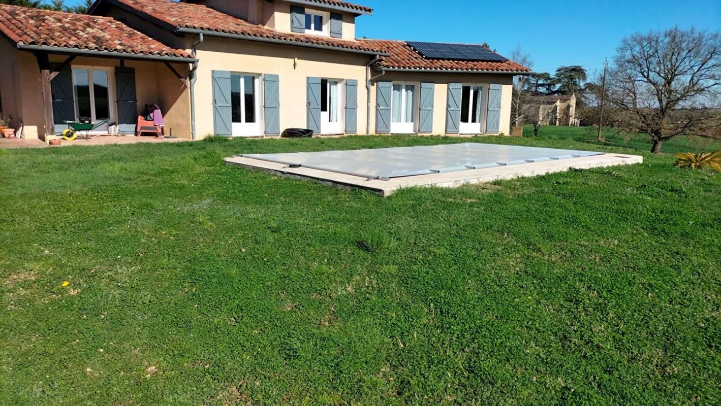 VILLA 165M² FLEURANCE(32500) 8 pieces