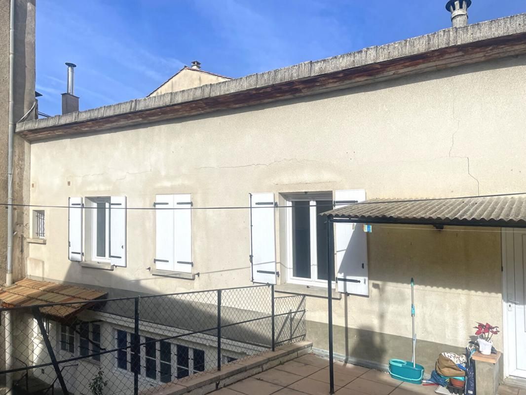 DIGNE-LES-BAINS Appartement T3 centre-ville Digne Les Bains 55 m2  + atelier/remise 2