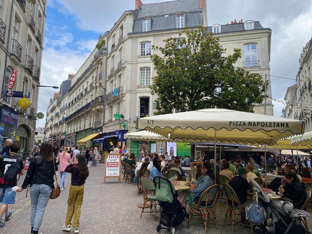 NANTES 44000 NANTES - BAIL A CEDER, LOCAL COMMERCIAL 57 M², PROCHE PLACE DU PILORI 3